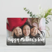 Happy Moederdag Bold Brush Script Moderne foto Kaart (Staand voorkant)