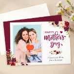 Happy Moederdag Burgundy Red Floral Foto Kaart<br><div class="desc">Fijne Moederdag Burgundy Red Floral Foto Flat Kaart. (1) Voor verdere aanpassing,  gelieve de "pas verder"verbinding aan en ons ontwerphulpmiddel te gebruiken om deze sjabloon te wijzigen. (2) Neem contact met me op als je hulp of overeenkomende objecten nodig hebt.</div>