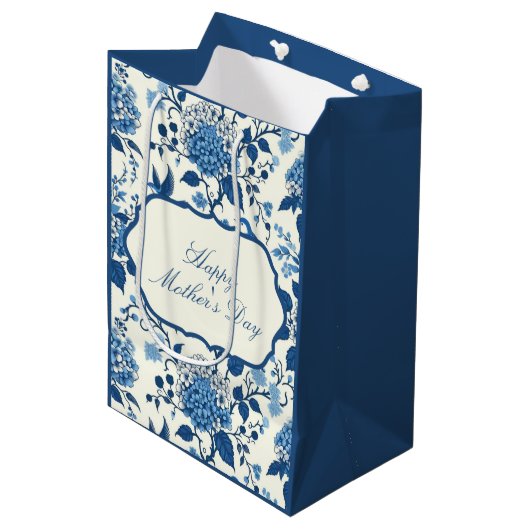 Happy Moederdag Elegant Blauw Chinoiserie Floral Medium Cadeauzakje (Voorkant Gekanteld)