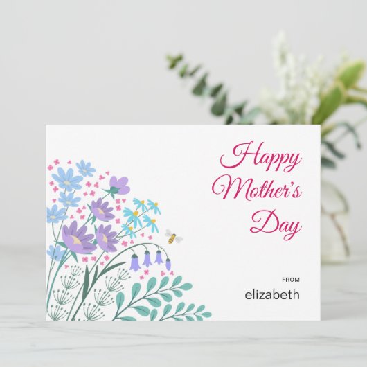 Happy Moederdag Elegant Blauw Roze Wildflowers Feestdagenkaart (Staand voorkant)