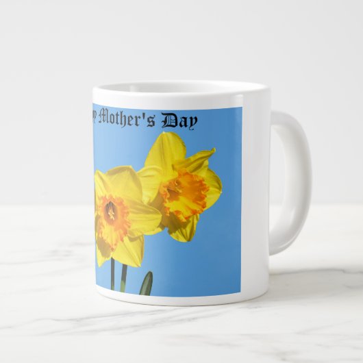 Happy Moederdag narcissen gouden medaille bloemen Grote Koffiekop (Voorkant rechts)