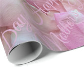 Happy Moederdag of Jouw tekst Roze Rozenblaadjes Cadeaupapier (Rol Hoek)