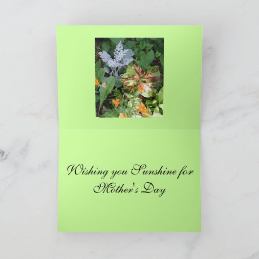 Happy Mothers Day Mom Kaart beroemd gemaakt door J (Binnen)