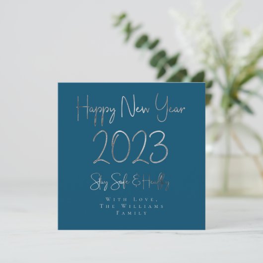 Happy New Year 2023 Elegant Script Ocean Blue Feestdagenkaart (Staand voorkant)