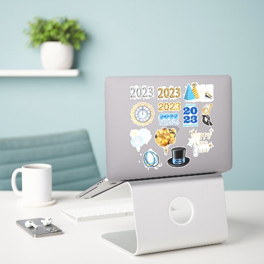 Happy New Year 2023 Stickers (Laptop op bureau)