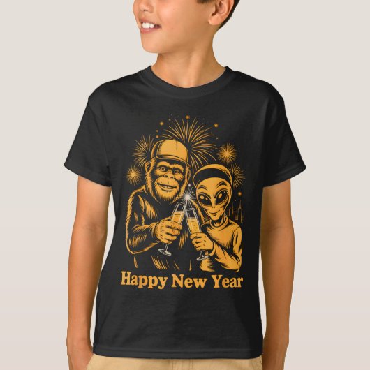 Happy New Year Bigfoot And Alien Sasquatch Firewor T-shirt (Voorkant)