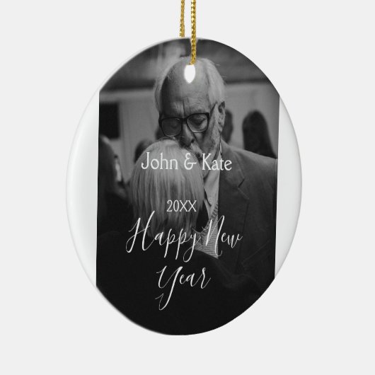 Happy new year couple photo name year black white  keramisch ornament (Rechts)