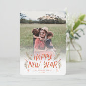 Happy New Year Hand getekende Pine Berries Red Fot Feestdagenkaart (Staand voorkant)