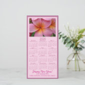 Happy New Year Pink Plumeria Flower 2026 Calendar Feestdagenkaart (Staand voorkant)