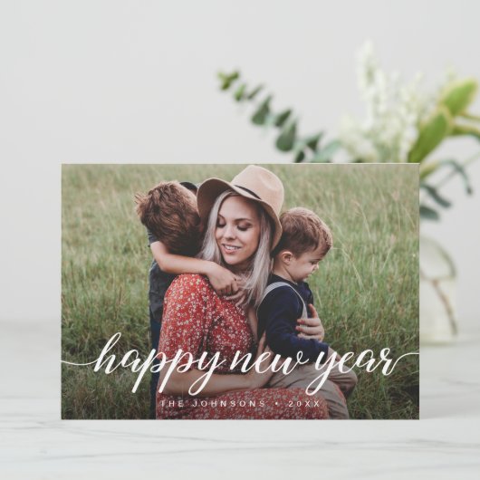 Happy New Year Script 2 familie foto Aangepast Feestdagenkaart (Staand voorkant)