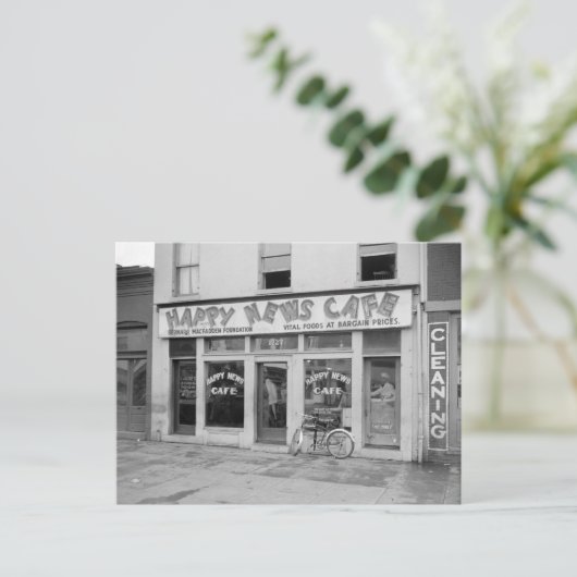 Happy News Cafe, 1938 Briefkaart (Staand voorkant)