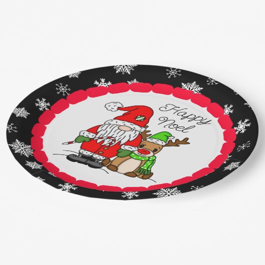 Happy Noel Gnome Santa en Reindeer Kerstmis Papieren Bordje (Gekanteld)
