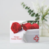 Happy Nurses Week. Rode rozen en zure Petten Briefkaart (Staand voorkant)