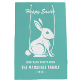 Happy Paaster Bunny Rabbit Familienaam Blauwgroen  Medium Cadeauzakje (Achterkant)