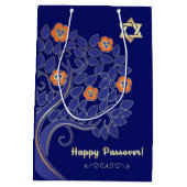Happy Passover. Lentbloeiende boom Medium Cadeauzakje (Achterkant)