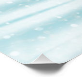 Happy Penguin die een hart vasthoudt Perfect Poster (Hoek)