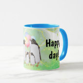 Happy penguin family with colorful balloons mok (Voorkant rechts)