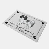 Happy Phalène Dog met zwarte aangepaste welkomstte Deurmat (Schuin)