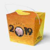 Happy PIg Jaar 2019 Originele 3D Gold Favor Box TO Bedankdoosjes (Achterkant)