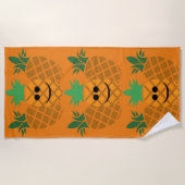 Happy Pineapple Design - Beach Towel Strandlaken (Voorkant)