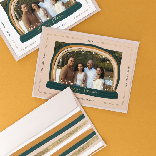 Happy Place Modern Snow Wereldbol - Kerstfoto Feestdagenkaart