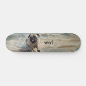 Happy Pug op het strand aanpasbaar Persoonlijk Skateboard (Horizontaal)
