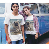 Happy Pug op het strand aanpasbaar T-shirt