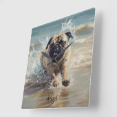 Happy Pug op het strand aanpasbaar Vierkante Klok (Hoek)