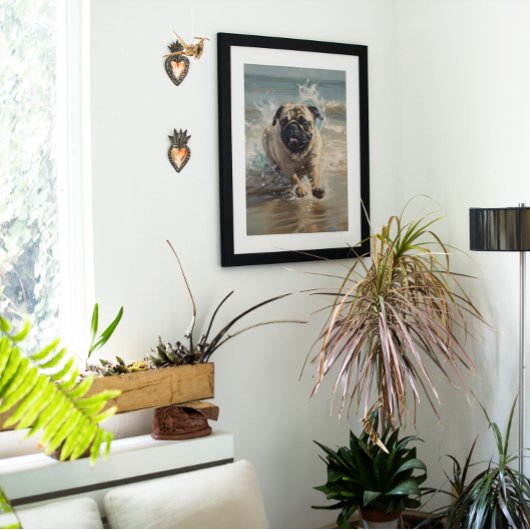 Happy Pug op het strand Poster