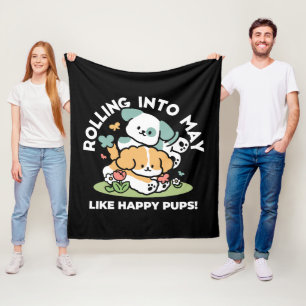 Happy Puppies Rolling Into May beroemd gemaakt doo Fleece Deken