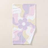 Happy Retro Daisy - Pastel Roze, Geel en Paars Bad Handdoek (Handdoek)
