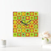 Happy Retro Modern Polka Dots Circles Op Art 1970s Vierkante Klok (Huis)