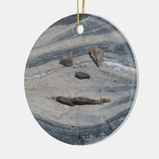 Happy Rock Face Keramisch Ornament (Links)
