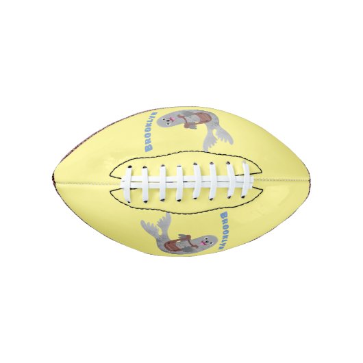 Happy schattige harp seal cartoon illustratie american football (Voorkant)