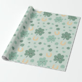 Happy Shamrocks St. Patrick's Day Cadeaupapier (Uitgerold)