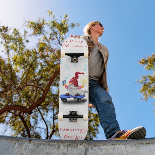 Happy Skater Gnome met cadeautjes Skateboard Kerst (Buiten 1)