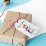 Happy Snowman Merry Christmas Custom familienaam Cadeaulabel<br><div class="desc">Dit feestelijke cadeau-label is voorzien van een vrolijke sneeuwpop geïllustreerd in zachte waterverf, het toevoegen van een grillige en charmante touch aan uw vakantie geschenken. Met de inscriptie "Merry Christmas" boven de sneeuwman, het perfect vangt de geest van het seizoen. Pas ze aan met uw familienaam en voeg uw kerstwensen...</div>