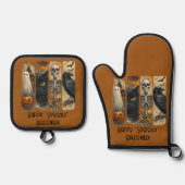 Happy "Spooky" Halloween Skeleton Ghost Crow Ovenwant & Pannenlap Set (Voorkant)