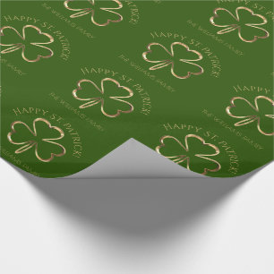 Happy St. Patrick Green en Gold Clover Shamrock Cadeaupapier
