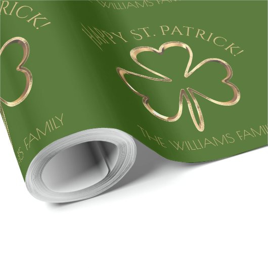 Happy St. Patrick Green en Gold Clover Shamrock Cadeaupapier (Rol Hoek)