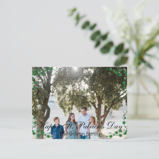 Happy St. patrick's dag Shamrocks familiefoto Feestdagenkaart (Staand voorkant)