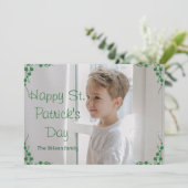 Happy St. patrick's dag Shamrocks kind foto Feestdagenkaart (Staand voorkant)