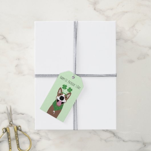 Happy St Patricks Day Brown Dog Green Cadeaulabel (Met Touw)