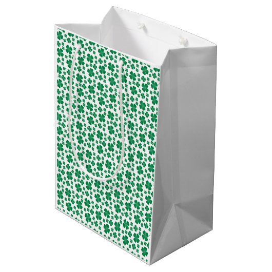 Happy St Patricks Day Dog Vier Leaf Clover Green Medium Cadeauzakje (Achterkant Gekanteld)
