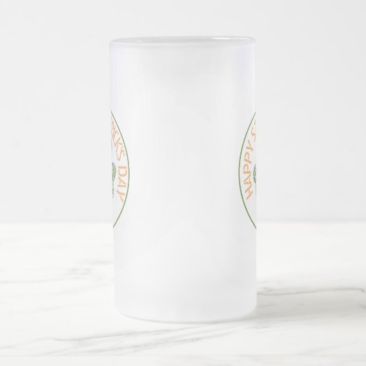 Happy St Patrick's Day Green Gingham Shamrock Matglas Bierpul (Center)