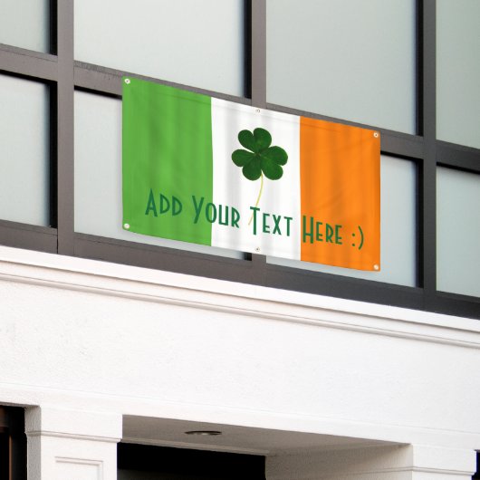 Happy St. Patrick's Day Irish Flag Shamrock Banner (Buitenkant Gebouw)