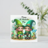 Happy St Patrick's Day Schattigee Baby Gnomen Feestdagenkaart (Staand voorkant)