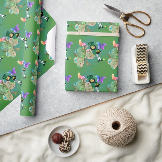 Happy St Patrick's Lepreachaun Wrapping Paper Cadeaupapier (Crafts)