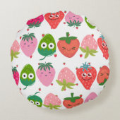 Happy strawberries smiling Cute colorful fruits Rond Kussen (Achterkant)