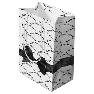 Happy Sweet Sixteen Black Bow op wit Medium Cadeauzakje